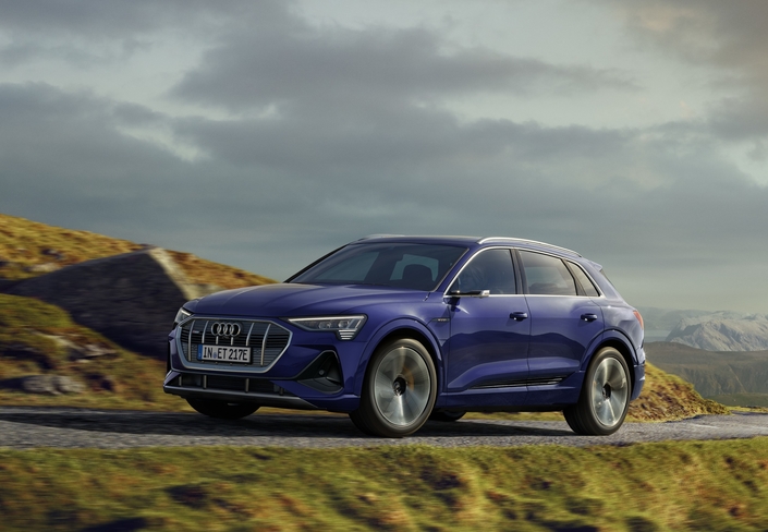 Audi e-tron quattro : version S line et plus d'autonomie