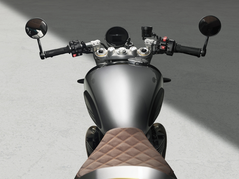 Royal Enfield Sort Une Série Ultra-limitée à 100 Exemplaires Dans Le Monde Dont 26 En Europe 6