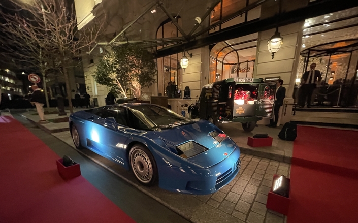 L'EB110, celle par laquelle Bugatti a été ravivée en 1991. Ce modèle a fait entrer la marque dans l'ère de l'hyper-technologie.