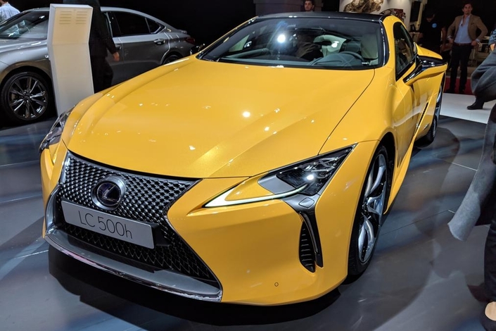 Lexus LC Yellow Edition : très jaune ! - En direct du Mondial de Paris 2018