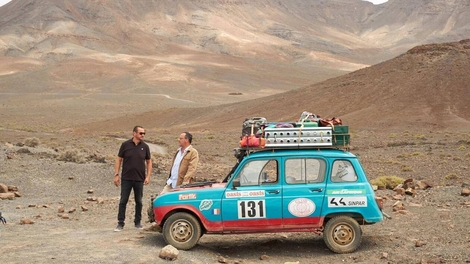 … et sa réplique dans le film.