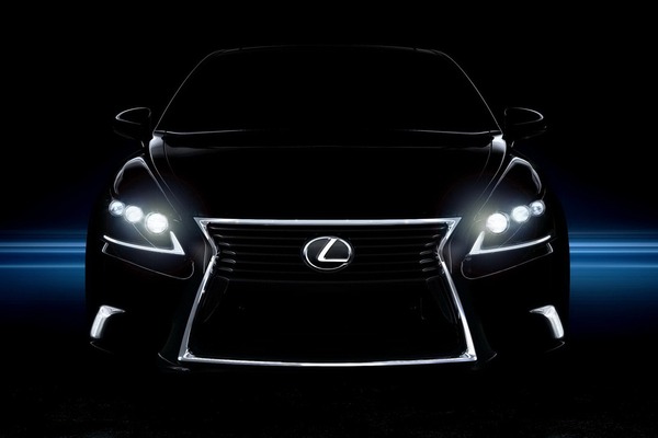 https://images.caradisiac.com/images/0/1/2/8/80128/S7-Nouvelle-Lexus-LS-plus-aiguisee-plus-BMW-268350.jpg S7-Nouvelle-Lexus-LS-plus-aiguisee-plus-BMW-268350
