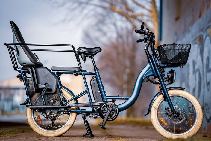La marque française de vélo Gaya proposait une batterie Gouach sur son premier modèle.