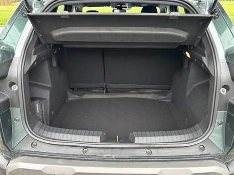 Le volume de chargement reste stable à 517 litres.