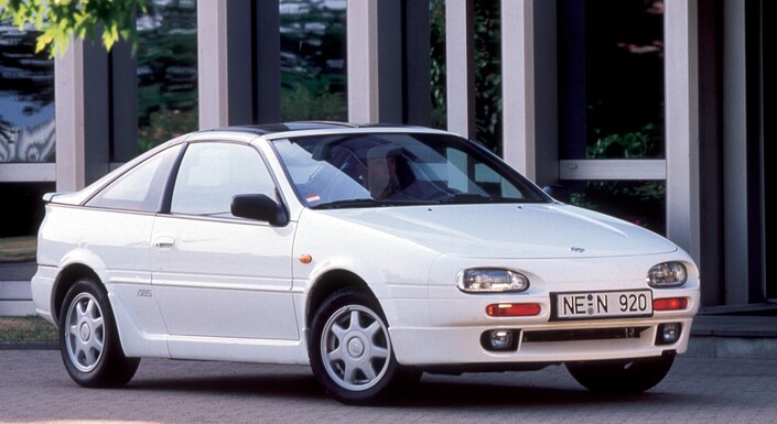 Bouille originale, comportement efficace, toit amovible, la Nissan 100 NX 1.6 varie les plaisirs même si elle n'est pas très puissante. Ici en 1991.
