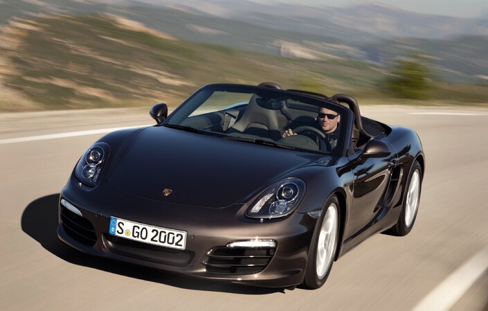 Performant et déjà très efficace, le Boxster 2.7 est bien suffisant pour se faire plaisir. Et surtout, quelle belle sonorité !