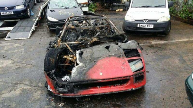 Insolite : sa Ferrari F40 brûle immédiatement après sa sortie de restauration