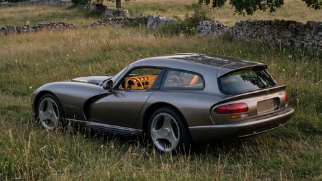 Tout l’Internet veut donner vie à cette Viper Shooting Brake réalisée par intelligence artificielle