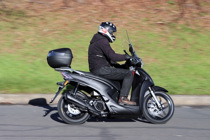 Scooter pas cher, le Kymco People S 125 peut-il tout faire ?