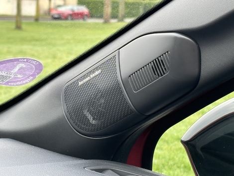 Le Mitsubishi Grandis, copie du Renault Symbioz est-il mieux que l'original ?