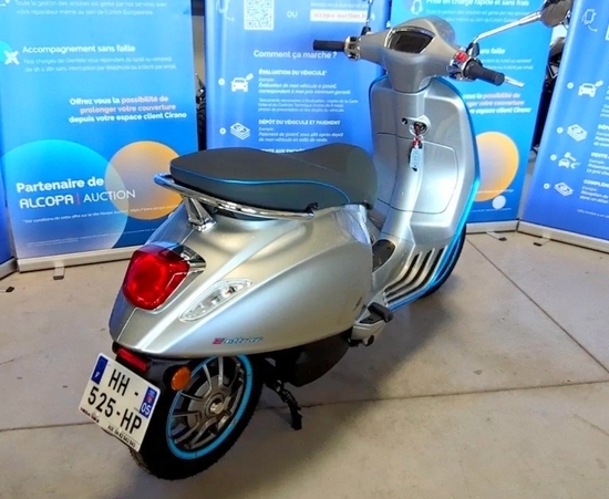 Scooter Piaggio Vespa Elettrica 70 2025 (lot n° 1)