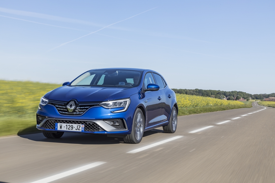Essai Renault Mégane ETech 160 hybride rechargeable (2021) l'écolo