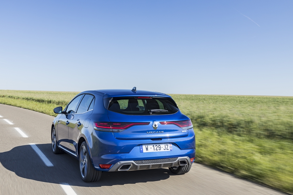 Essai Renault Mégane ETech 160 hybride rechargeable (2021) l'écolo