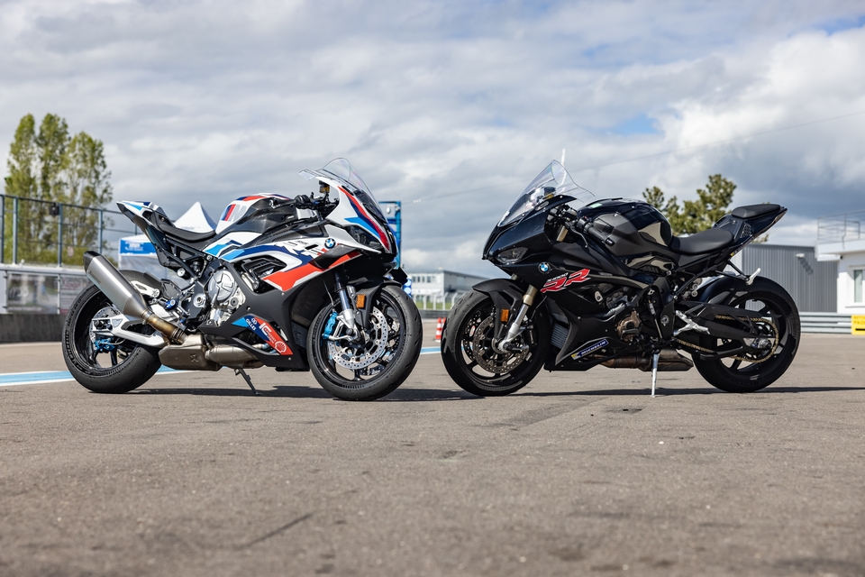Comparatif - BMW M 1000 RR VS BMW S 1000 RR : le verdict