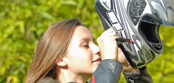 Les femmes motardes : un essor massif, mais un plafond de verre toujours aussi haut