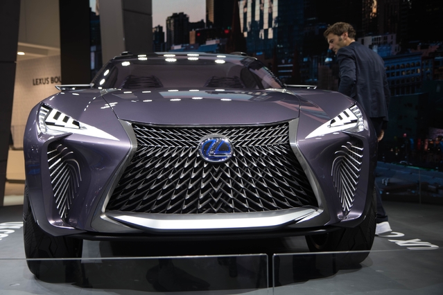 Lexus UX Concept : surprenant - En direct du Mondial de Paris 2016