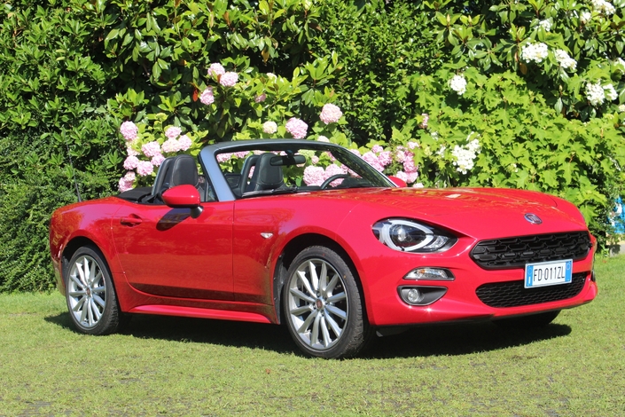 Saint-Valentin : le top 10 des meilleures voitures à offrir pour prouver votre amour (ou pas)