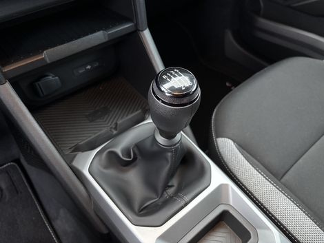 Cette motorisation est exclusivement livrée en boîte mécanique à 6 rapports.