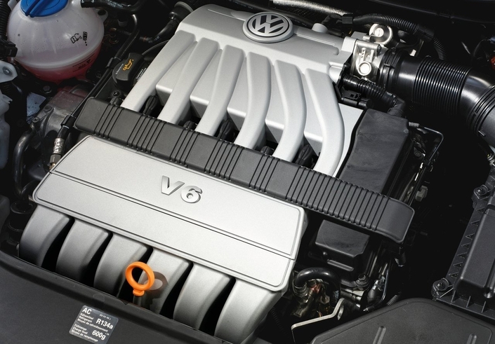 Le moteur 3,2 l de la Passat V6 4 Motion est très solide, même s'il faut en contrôler la chaîne de distribution passé 100 000 km.