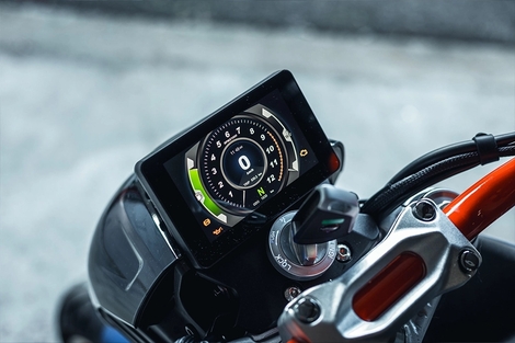 Mash se met au Bleu Blanc Rouge avec une préparation inédite de son roadster FR 750 signée Café Racer Only