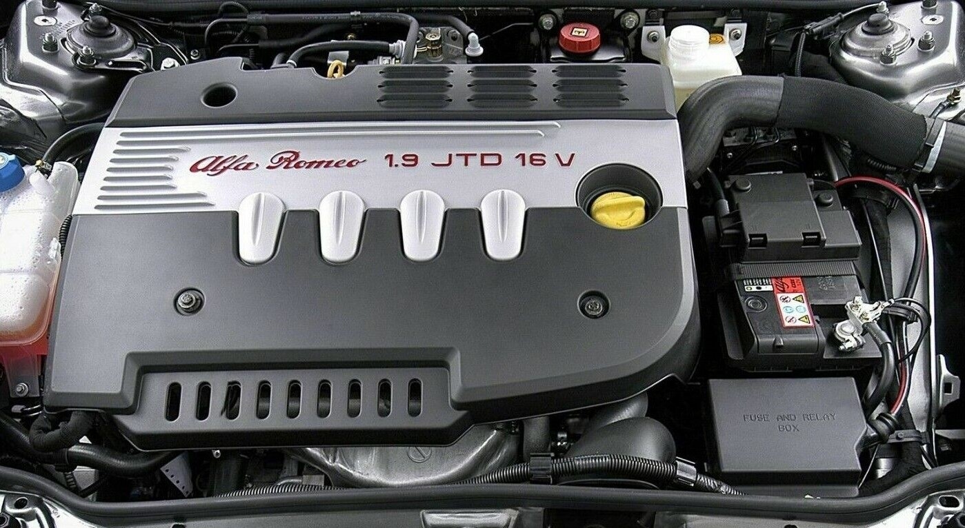 Alfa Romeo GT JTD vs Peugeot 406 Coupé HDi : la classe pour pas un rond ...