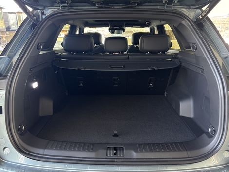 Le coffre se place dans la bonne moyenne du marché et répond difficulté aux besoins d'une famille.