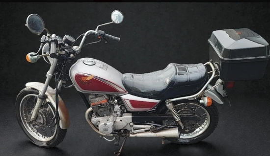 Honda CM Custom 125 cm3 1989 (lot n° 21)