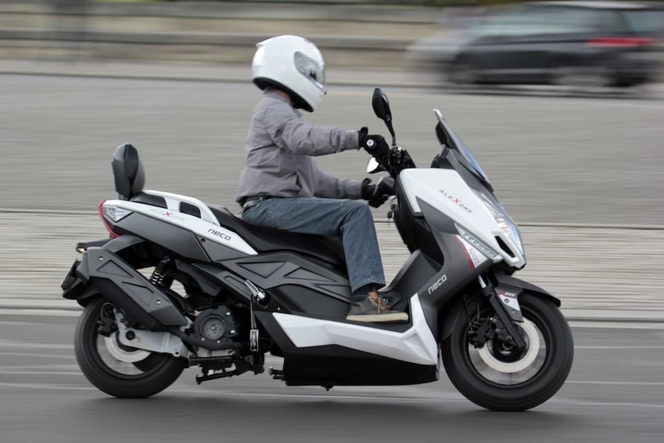 Essai Neco Alexone 125 l