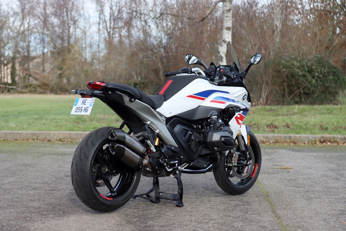 Un virage sportif confirmé pour la BMW R 1300 RS Performance