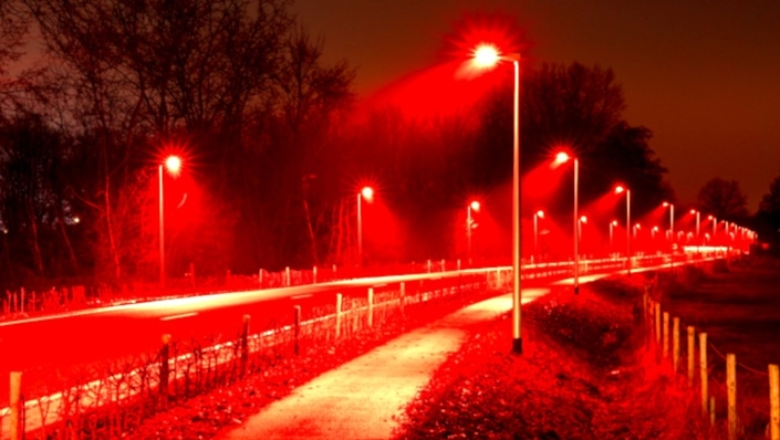 Quand l'Europe éclaire en rouge… et met les motards dans le noir