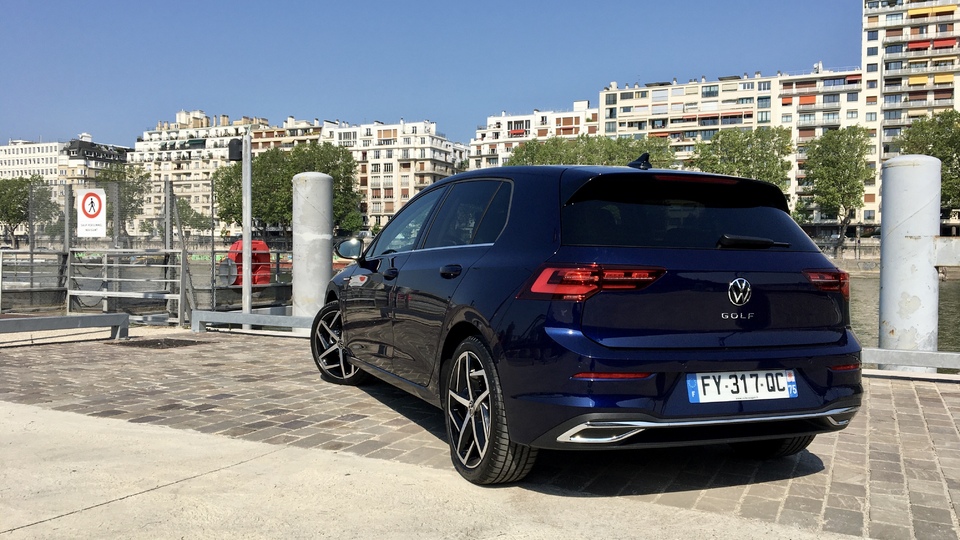 Volkswagen Golf 2.0 TDI 115 (2021) Équipements une finition d