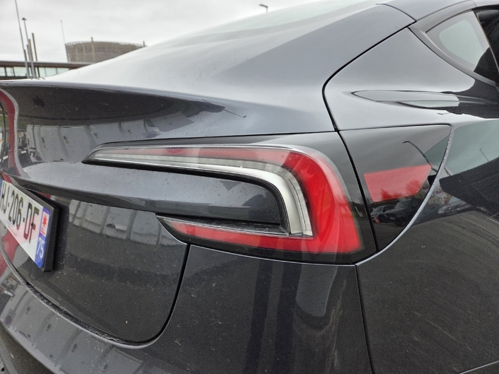 À 36 990 €, la nouvelle Tesla Model 3 Standard laisse-t-elle une chance à ses concurrentes ?