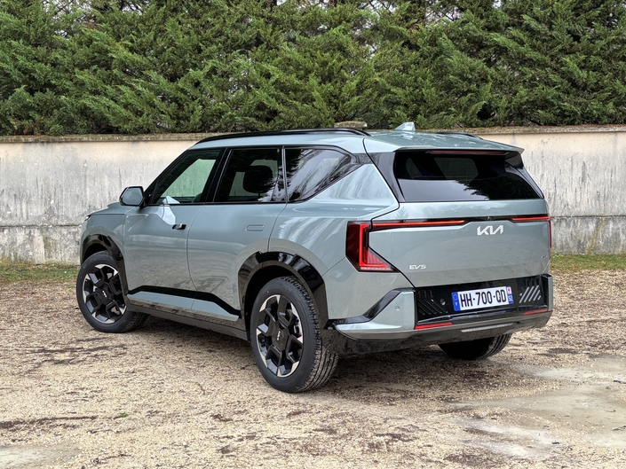 La gamme EV de Kia se distingue par un design mass, composé d'angles droits et d'arêtes biseautées.