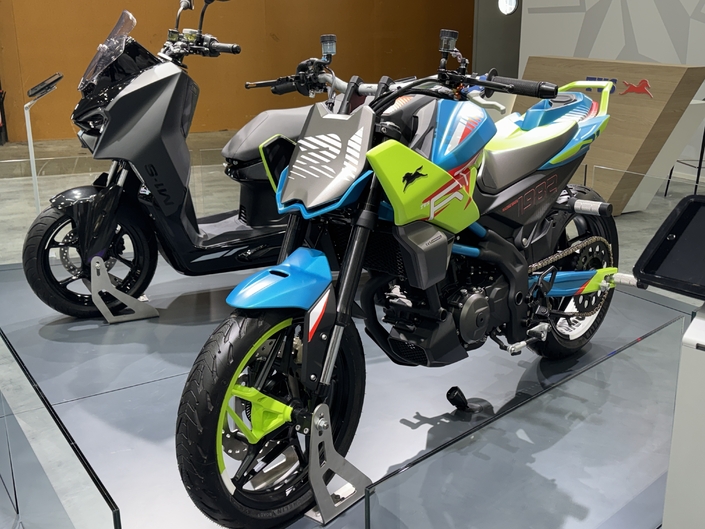 Le géant indien TVS présente ses nouveautés pour la première fois au salon de Lyon et on connaît déjà leur prix