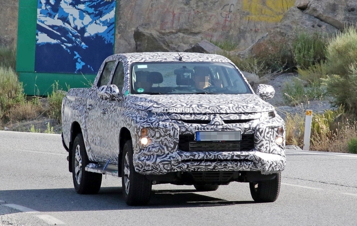 Le Mitsubishi L200 double-cabine passe au bistouri