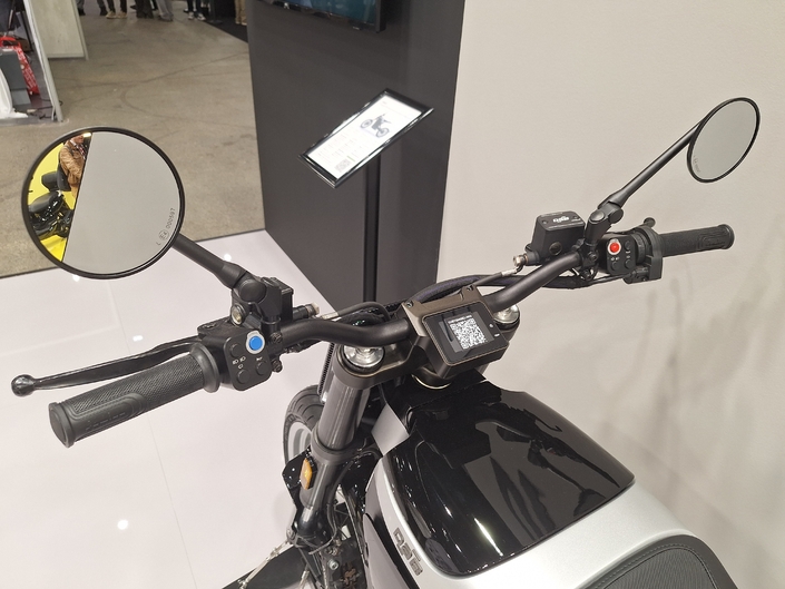 Le constructeur français Dab Motors rend sa moto électrique accessible à tous