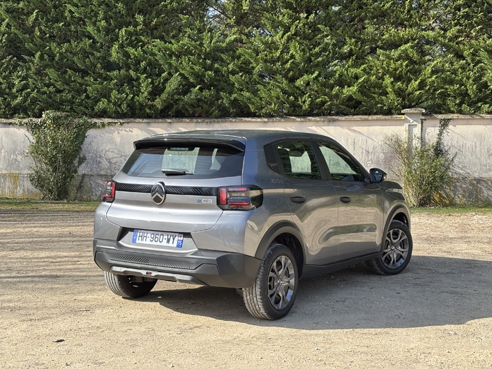 Malgré des indications de consommations fantaisistes, l’autonomie a atteint 160 km durant notre essai.