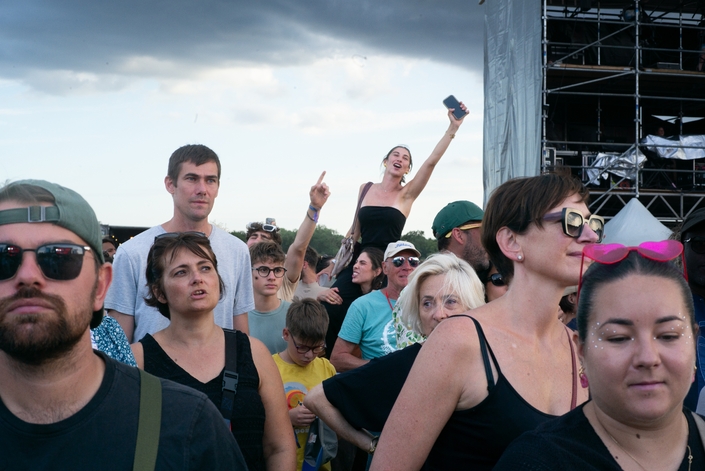 Au festival Terres du son en Indre-et-Loire, le public n’est pas seulement constitué d'ados, loin de là. Photo Caradisiac.