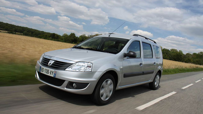 Dacia Logan MCV vs Lada Priora break : classe éco