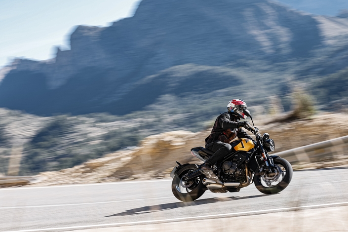 De la puissance sans frein pour la nouvelle Triumph Trident 660 toujours vendue au même prix