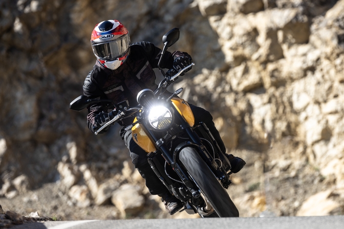 De la puissance sans frein pour la nouvelle Triumph Trident 660 toujours vendue au même prix