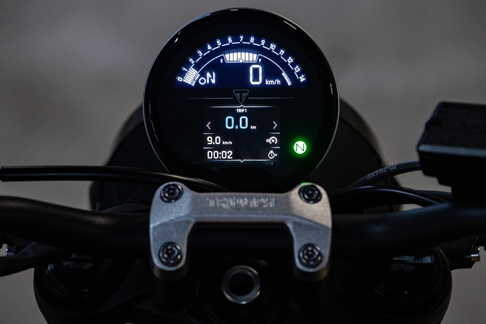 De la puissance sans frein pour la nouvelle Triumph Trident 660 toujours vendue au même prix