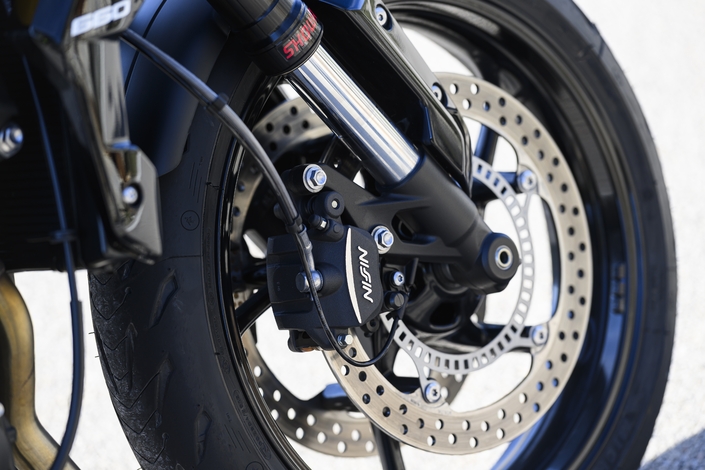 De la puissance sans frein pour la nouvelle Triumph Trident 660 toujours vendue au même prix