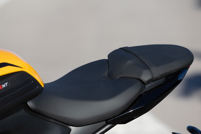 De la puissance sans frein pour la nouvelle Triumph Trident 660 toujours vendue au même prix