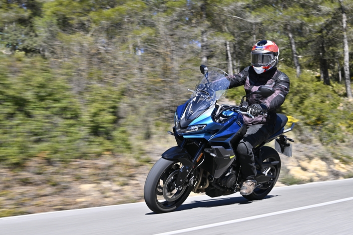 La Triumph Tiger 660 Sport 2026 est une tigresse, qui retrouve son mordant