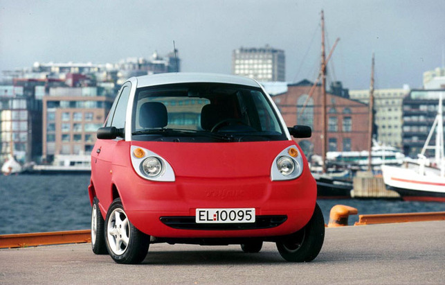 La société Think concocte une voiture électrique bien pensée !