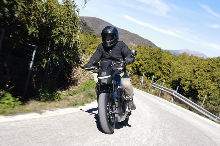 Que vaut la WN7, la première moto électrique de Honda ?