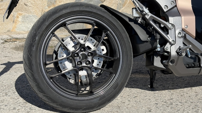 Que vaut la WN7, la première moto électrique de Honda ?