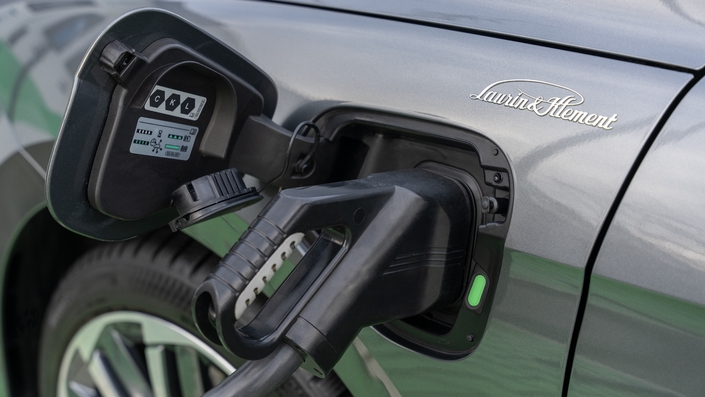 La Skoda Superb n’a jamais été aussi puissante, mais elle ne devient pas une sportive pour autant