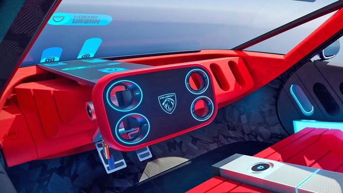 Le volant « Hypersquare » sera l’un des éléments les plus high-tech de la nouvelle Peugeot 208. Peugeot a déjà largement vanté les avancées technologiques de cet équipement associé à une direction « by wire ». Est-ce que le public suivra ? © Peugeot